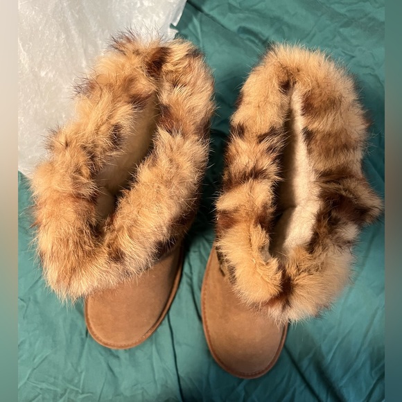 bearpaw cheetah boots